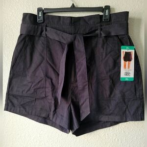 Steve Madden NWT Women’s Black Belted Shorts XL